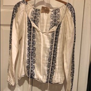Max studio embroidered top